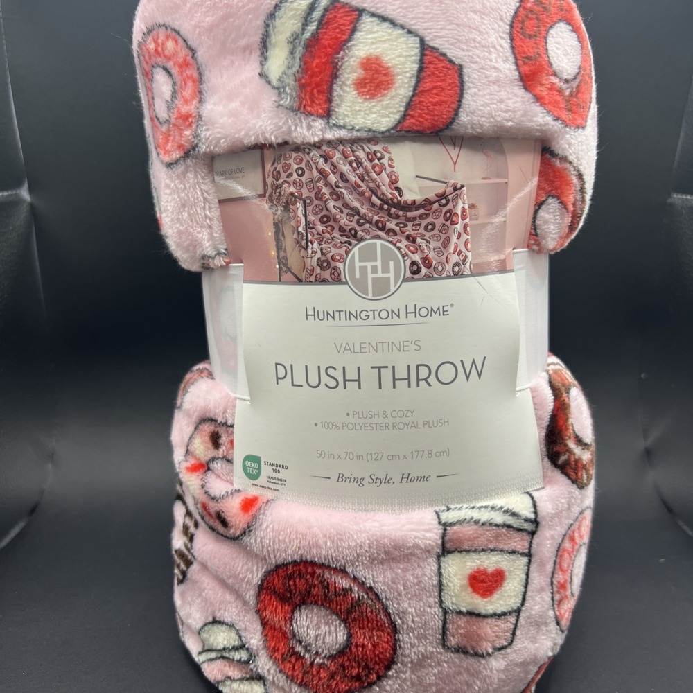 NWT Huntington Home Valentines Plush Throw Donuts & Coffee 50" X 70" Plush &Cozy